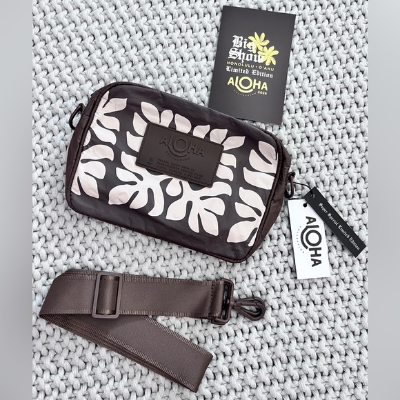 ALOHA Collection Handbags - Aloha Collection• SUPER SPECIAL LIMITED EDITION APPLIQUE Le Tour Coconut Sands